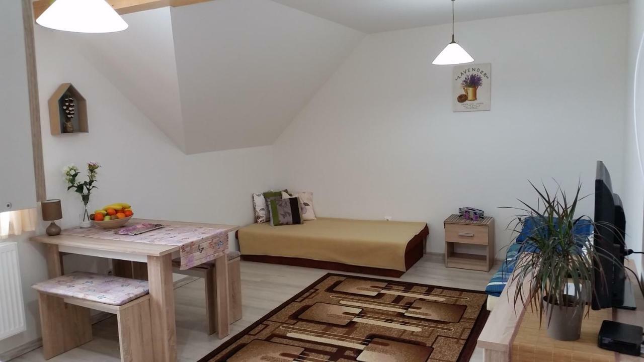 Bešeňová Apartment Na Liptove מראה חיצוני תמונה