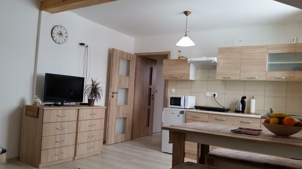 Bešeňová Apartment Na Liptove מראה חיצוני תמונה